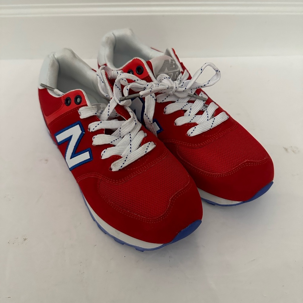 Brand new New Balance red blue running shoes size 8.5